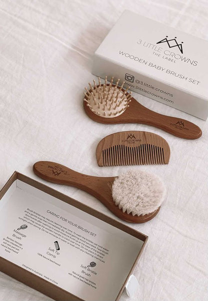 Wooden baby brush set