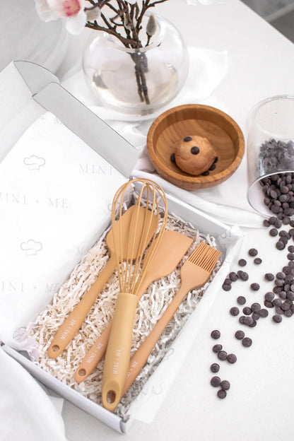 UTENSIL SET - DOUGH