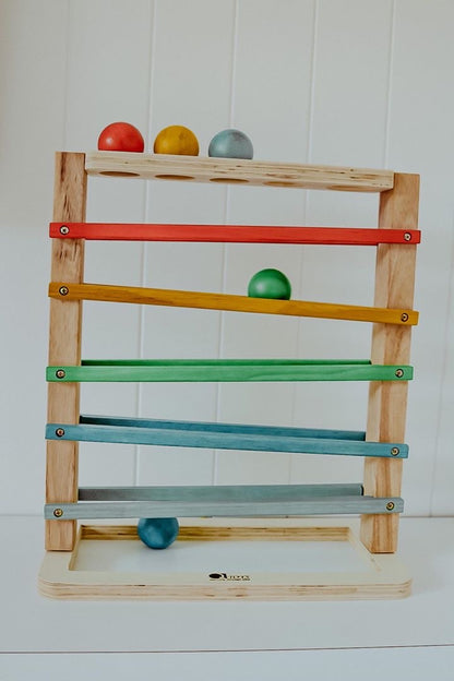 Track a ball rack